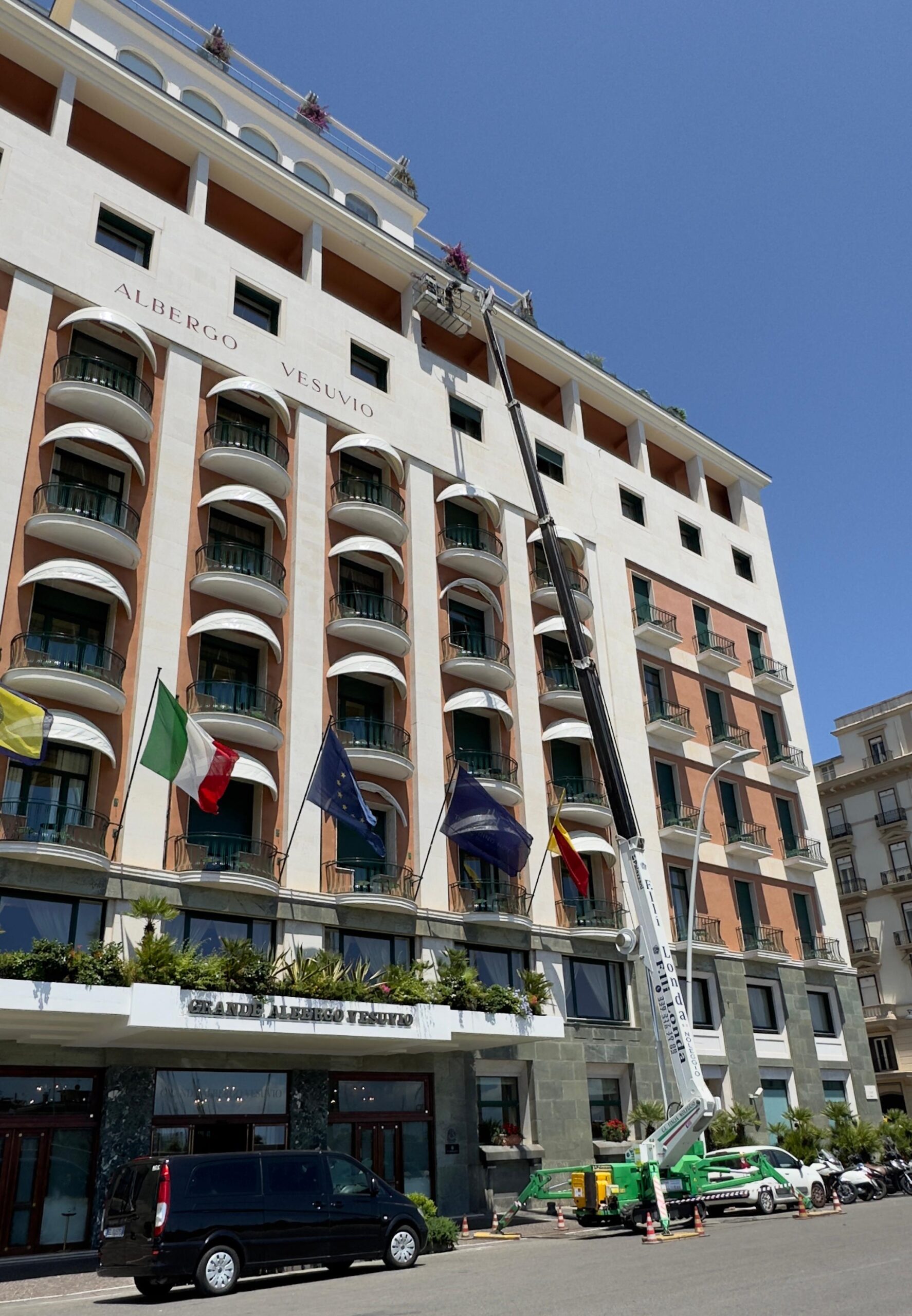 Intervento manutenzione Hotel Vesuvio Via partenope Napoli