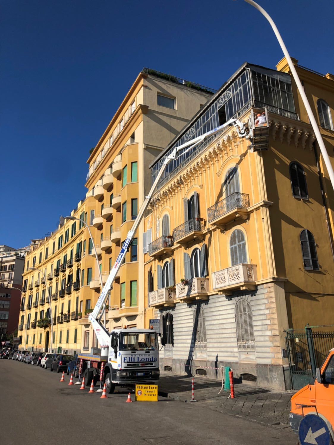 Spicconatura e messa in sicurezza Condominio Via Francesco Caracciolo (NA)
