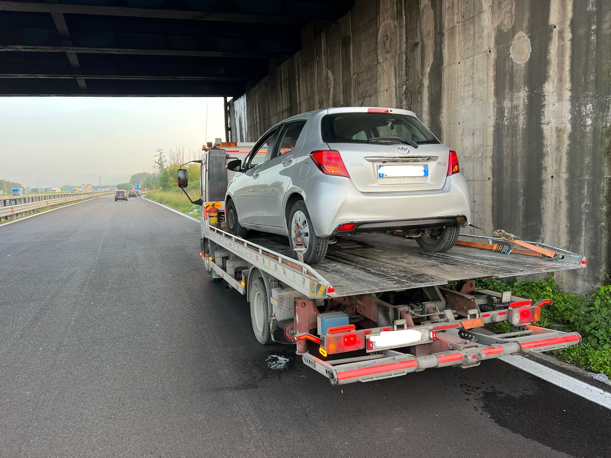 Soccorso stradale veicolo in avaria