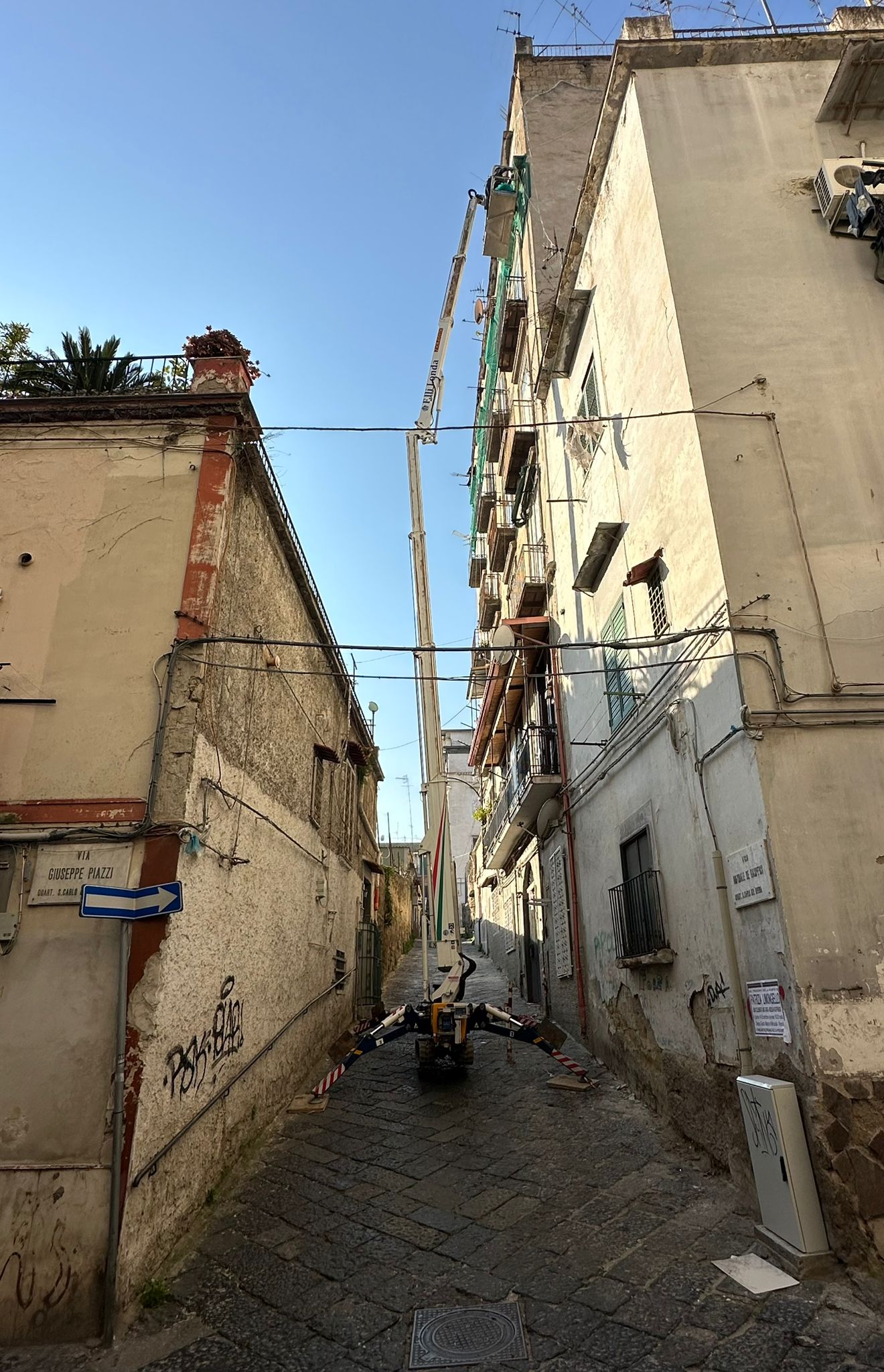 Messa in sicurezza cornicione Via Foria (NA)