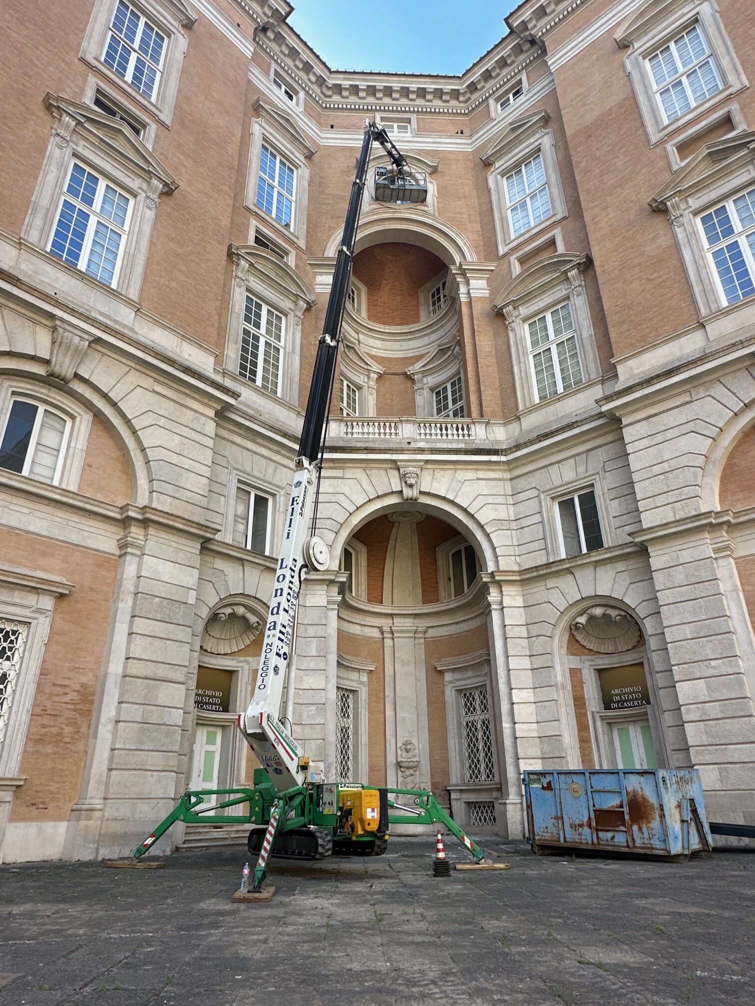 Manutenzione presso Reggia di Caserta