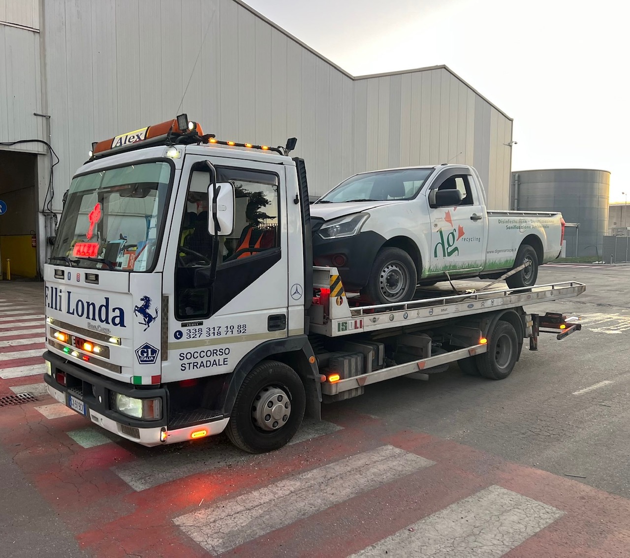 Trasporto in officina meccanica con carroattrezzi per i nostri clienti