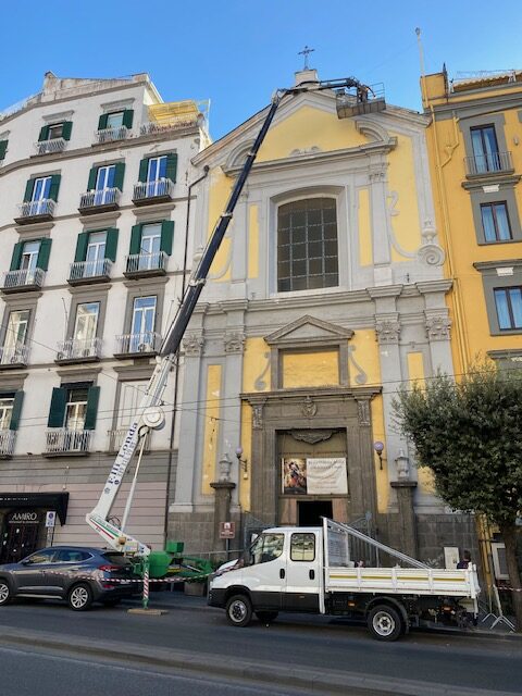 Messa in sicurezza cornicione Chiesa dell’Incoronatella Maria scioglinodi Napoli